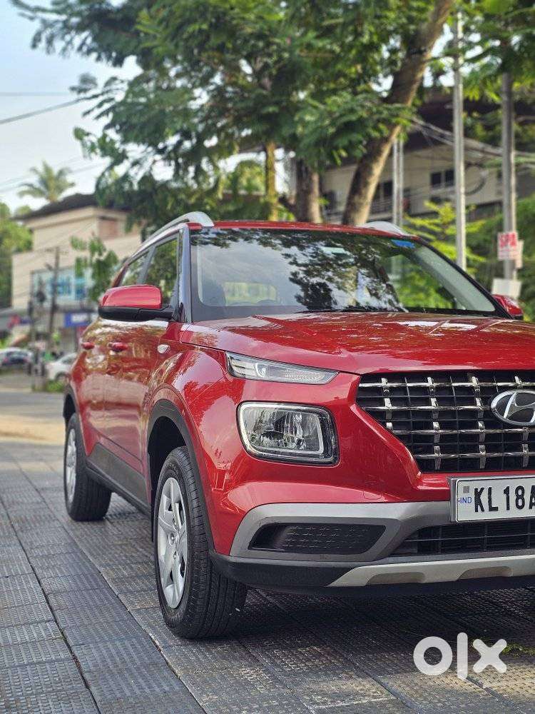 Hyundai Venue S 1.2 Petrol, 2021, Petrol