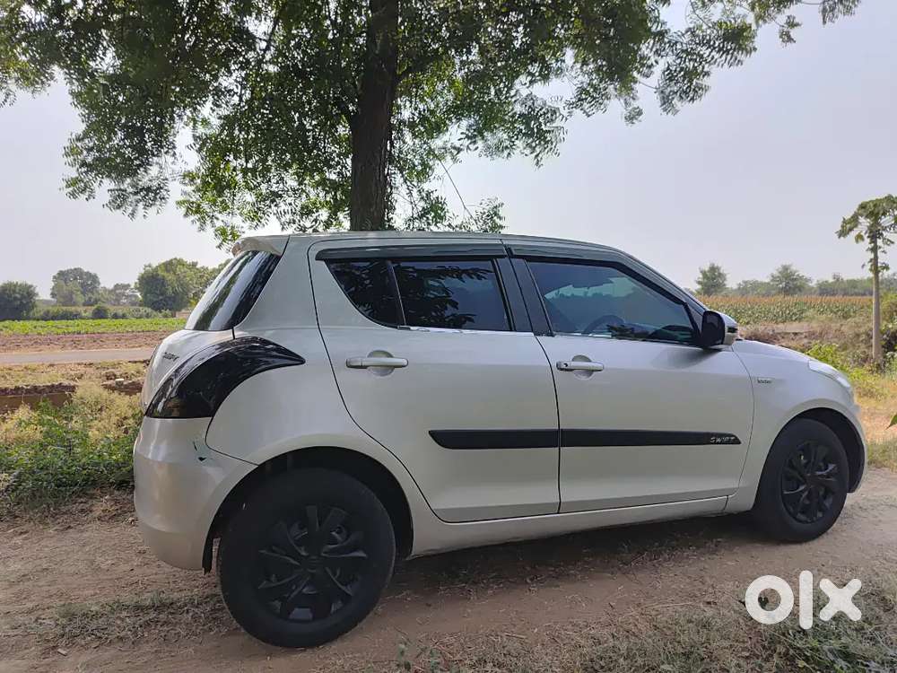 Maruti Suzuki Swift 2015 Diesel 115500 Km Driven