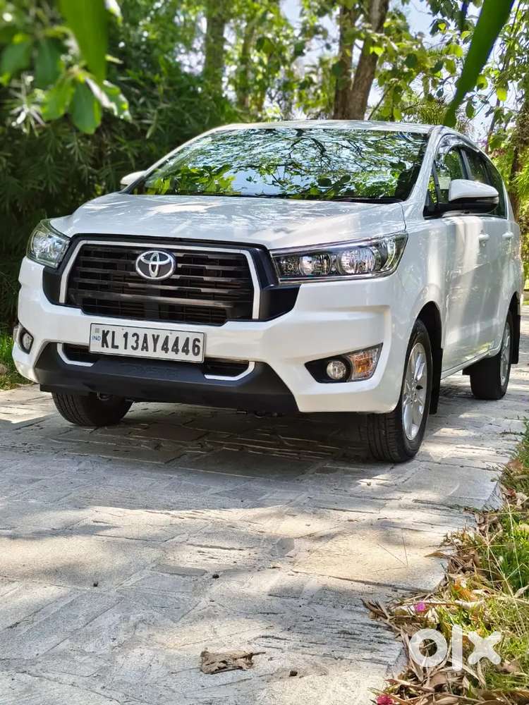 2024 Toyota Innova Crysta Gx Plus