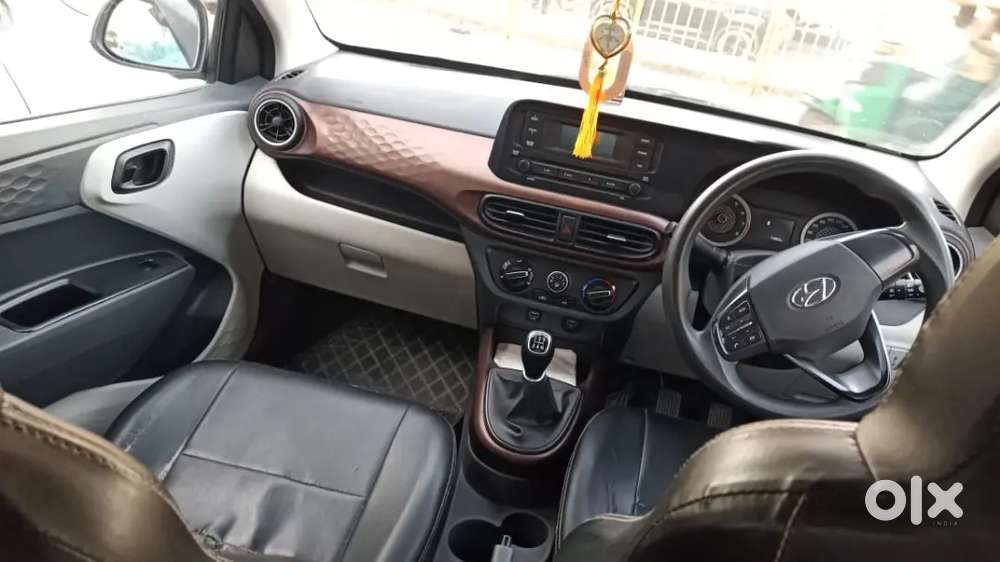 Hyundai Aura 2022 Cng
