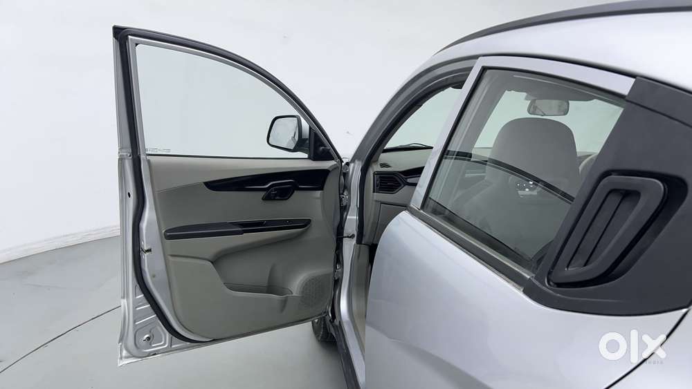 Mahindra Kuv 100 2016-2017 Mfalcon G80 K4, 2017, Petrol