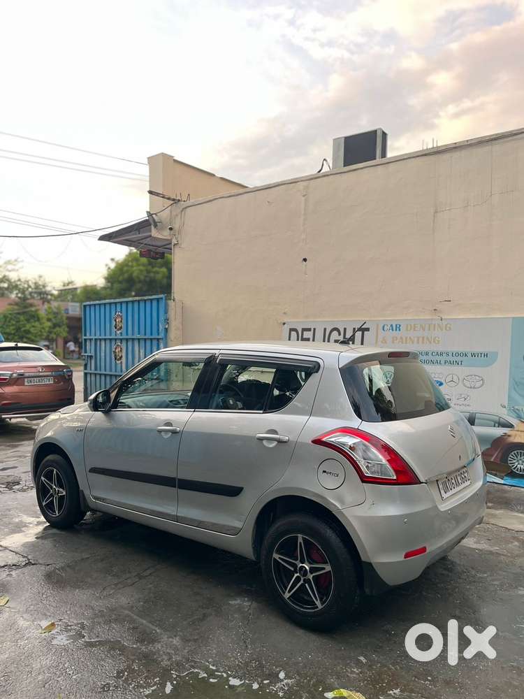 Maruti Suzuki Swift Vxi + Manual, 2016, Petrol