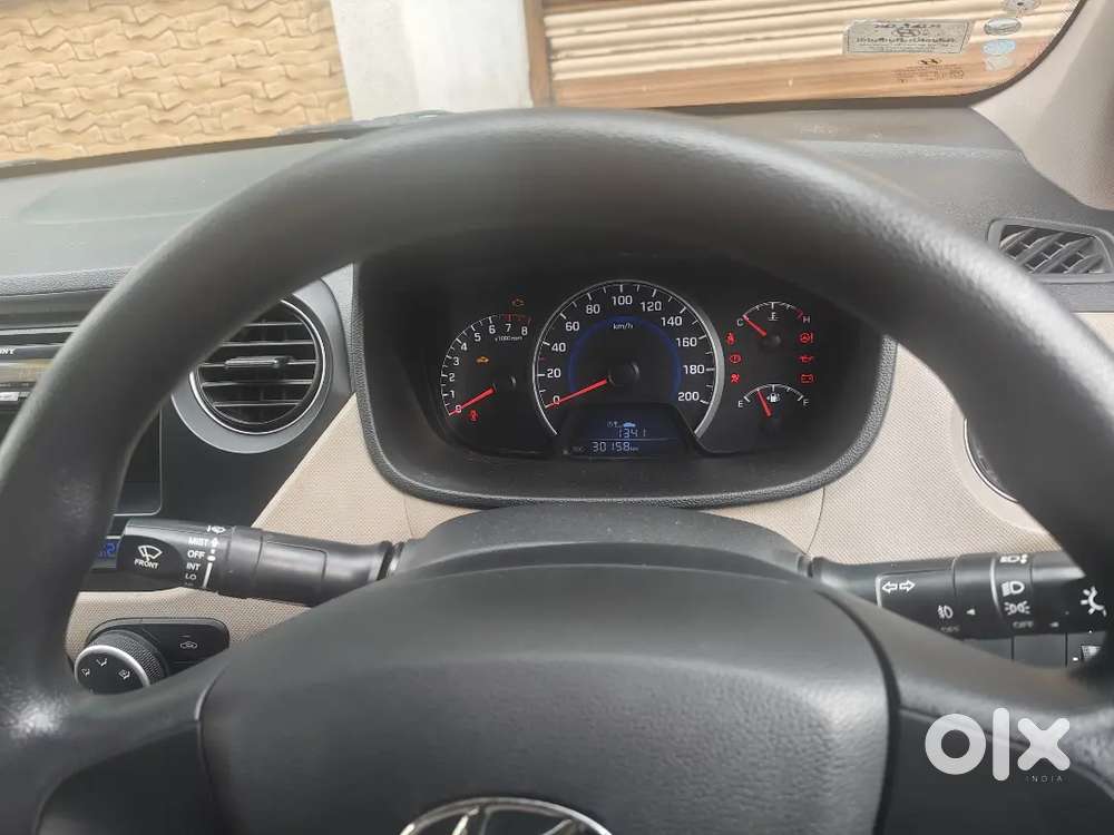 Hyundai Grand I10 2016 Petrol Well Maintained