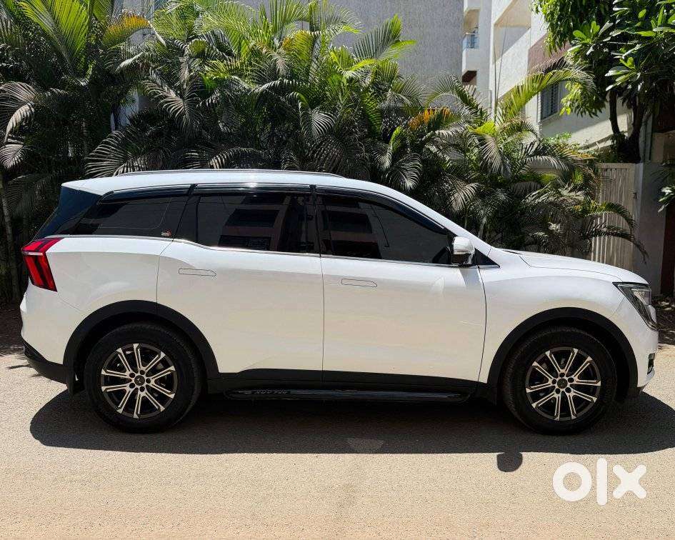 Mahindra Xuv700 Ax7l 6 Str At, 2022, Diesel