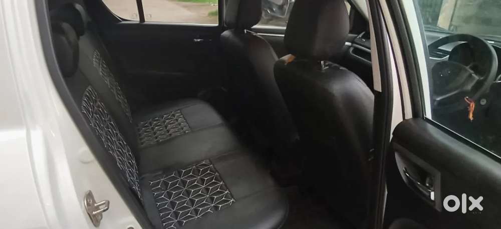 Maruti Suzuki Swift Vxi, 2017, Petrol