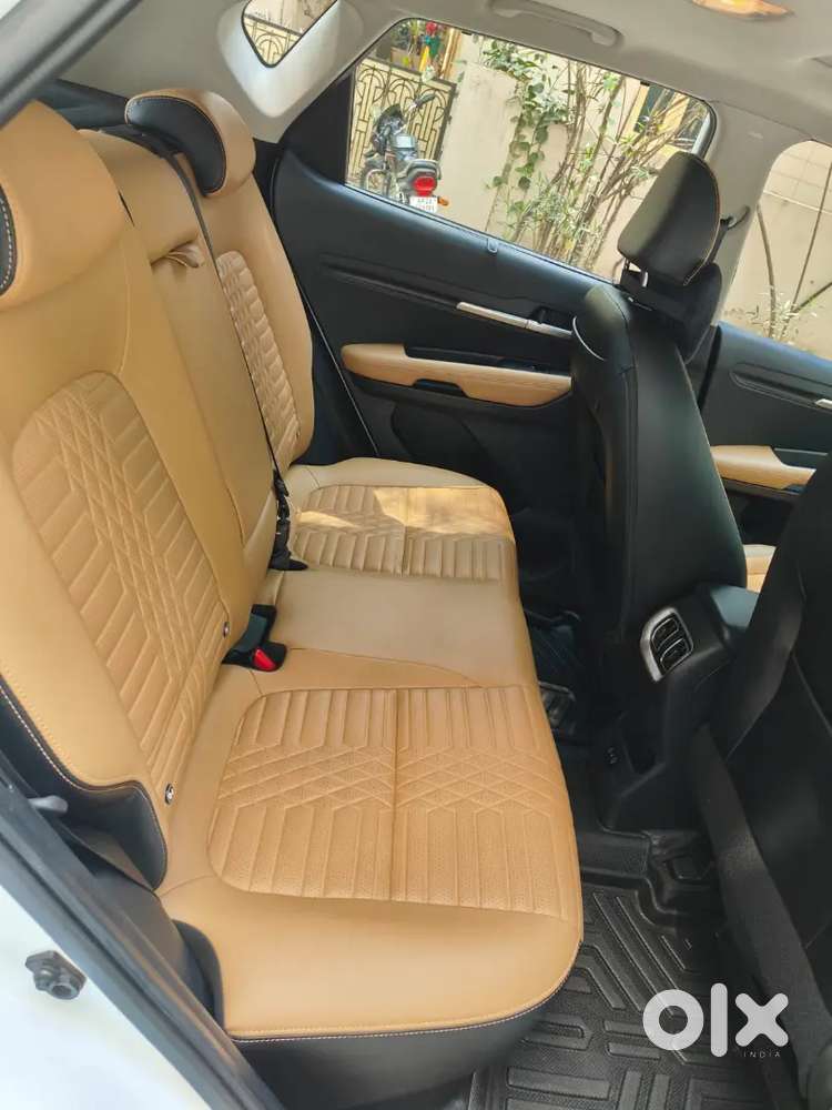 Kia Sonet 1.0 Dct 2024 28000 Km Driven