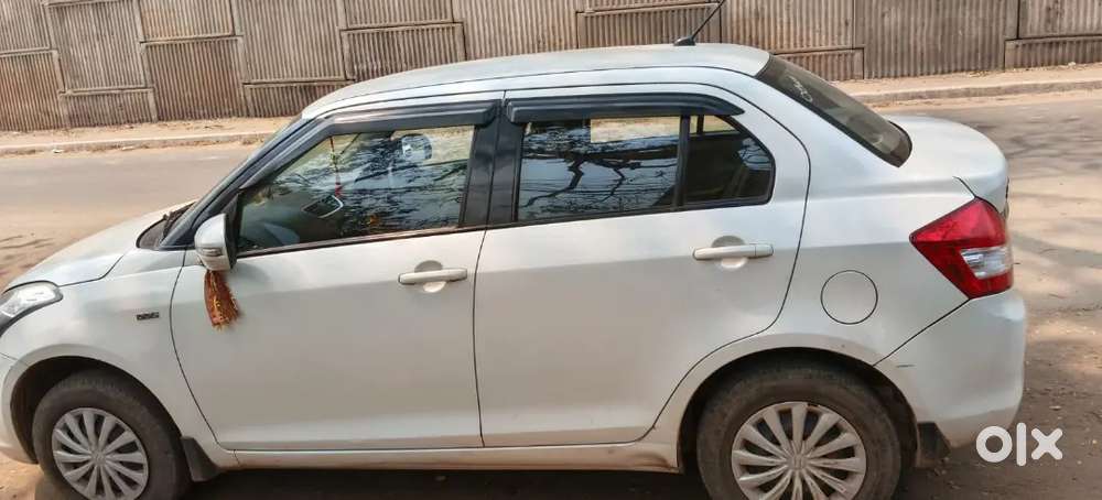 Maruti Suzuki Swift Dzire 2016