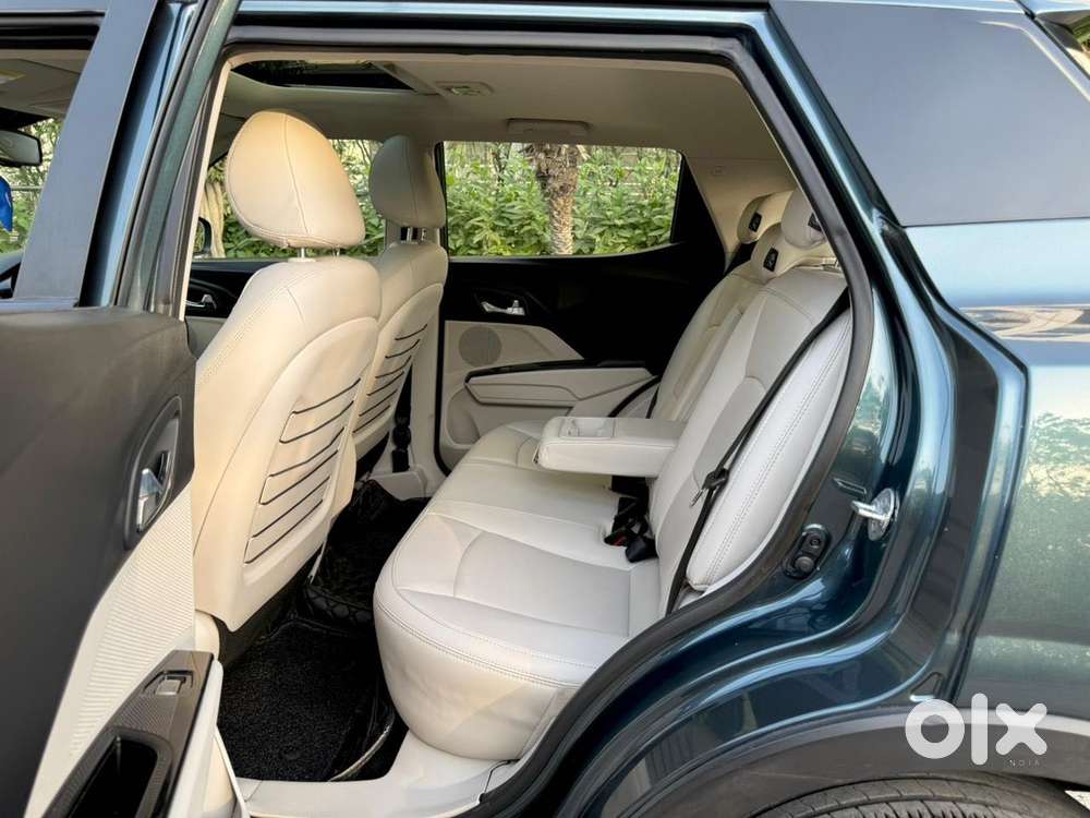 Mahindra Xuv300 W8 Option, 2022, Petrol