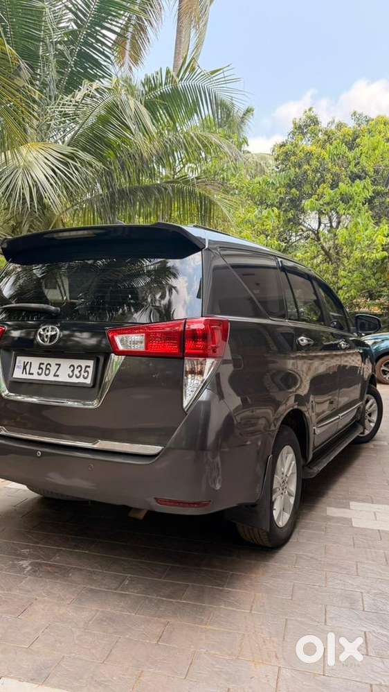 Toyota Innova Crysta 2018 Diesel Well Maintained