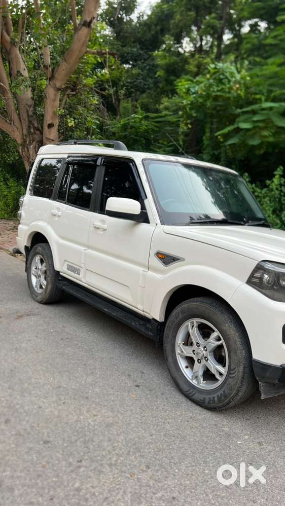 Mahindra Scorpio Diesel 2015