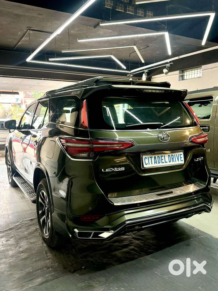 Toyota Fortuner 2.8 Legender 4x4, 2022, Diesel