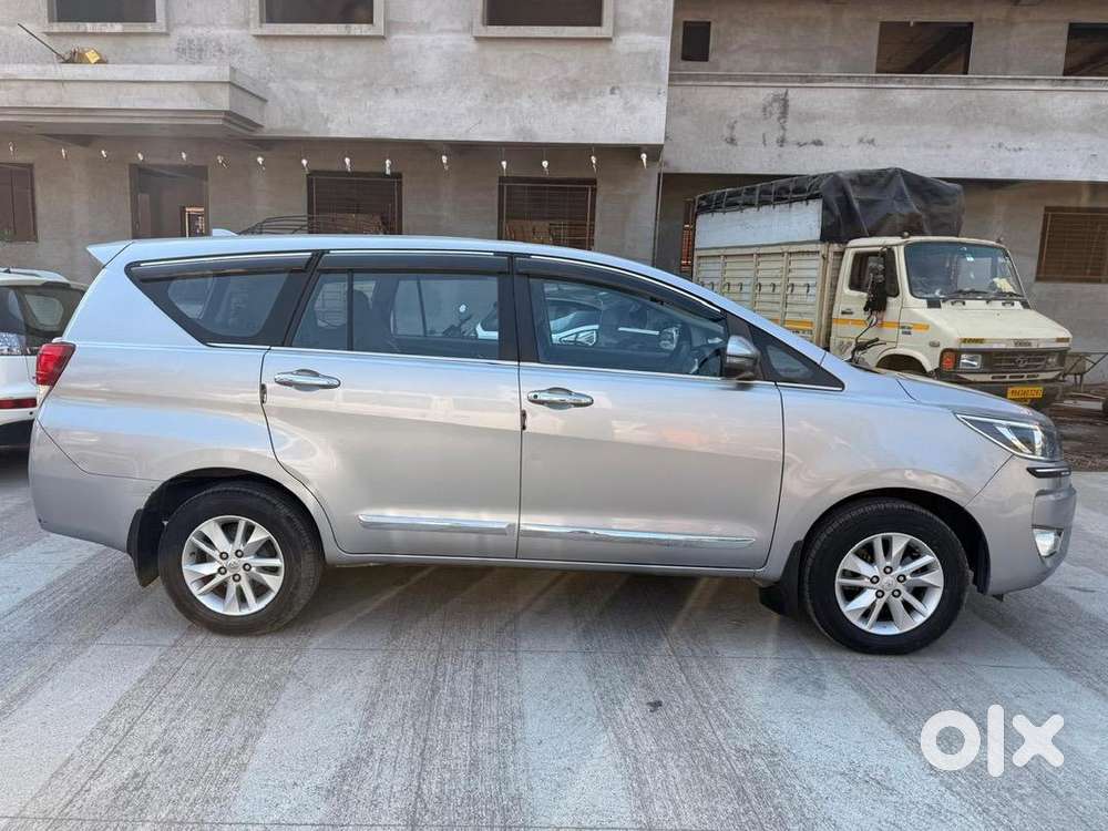 Toyota Innova Crysta Diesel Car 2023