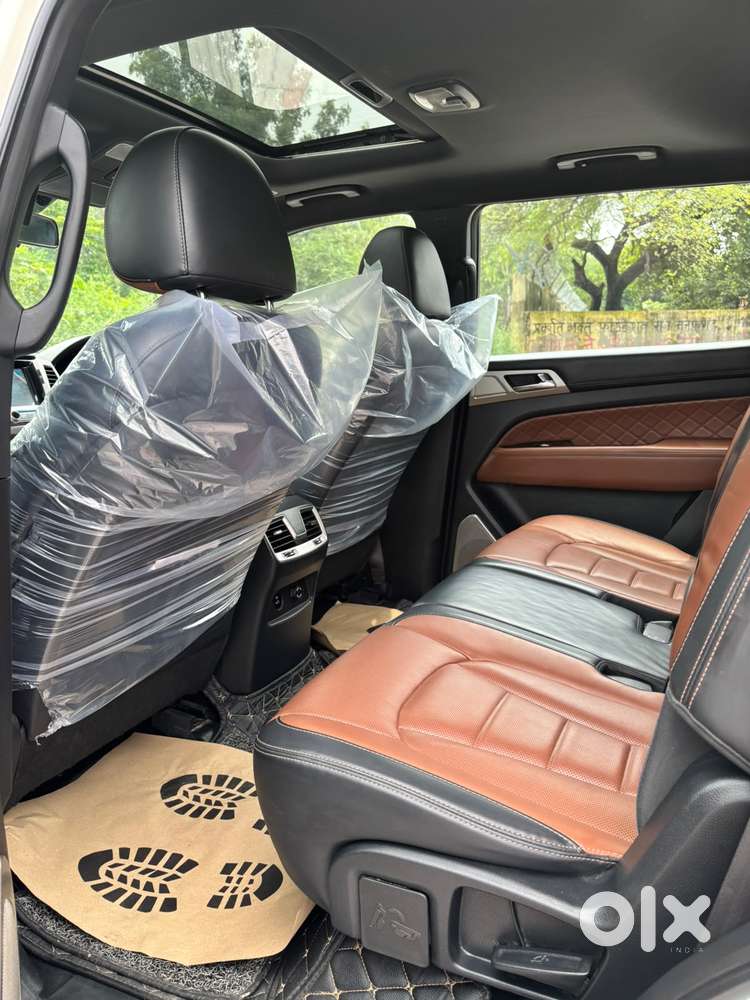 Mahindra Alturas G4 4wd At, 2020, Diesel