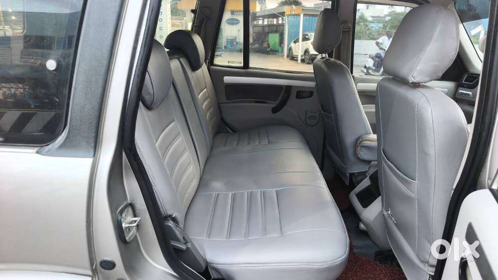 Mahindra Scorpio S10, 2015, Diesel
