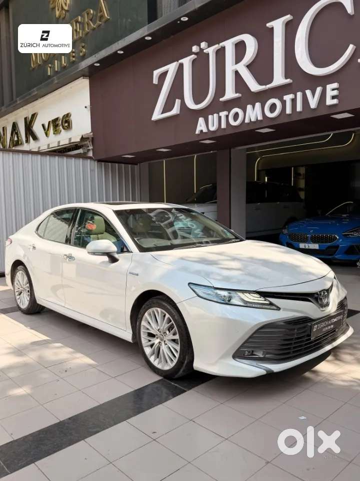 Toyota Camry Hybrid, 2019, Petrol