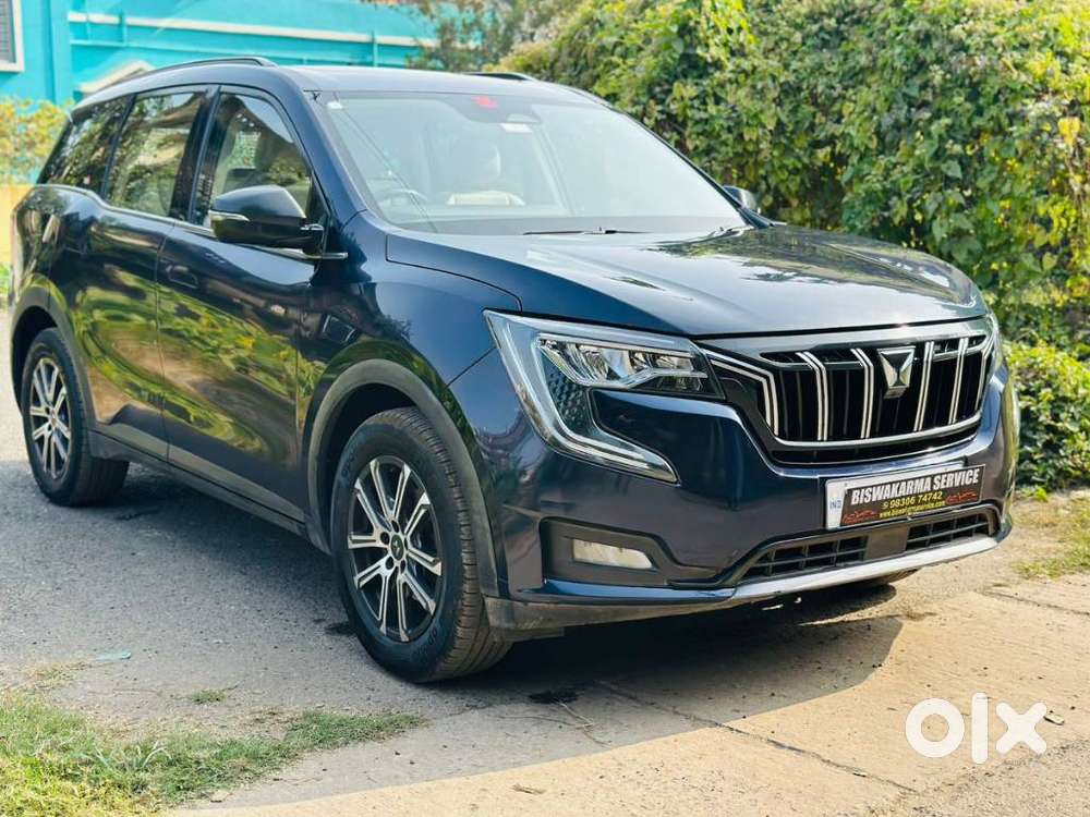 Mahindra Xuv700 2.0 Ax 7 Petrol Mt Str, 2022, Petrol