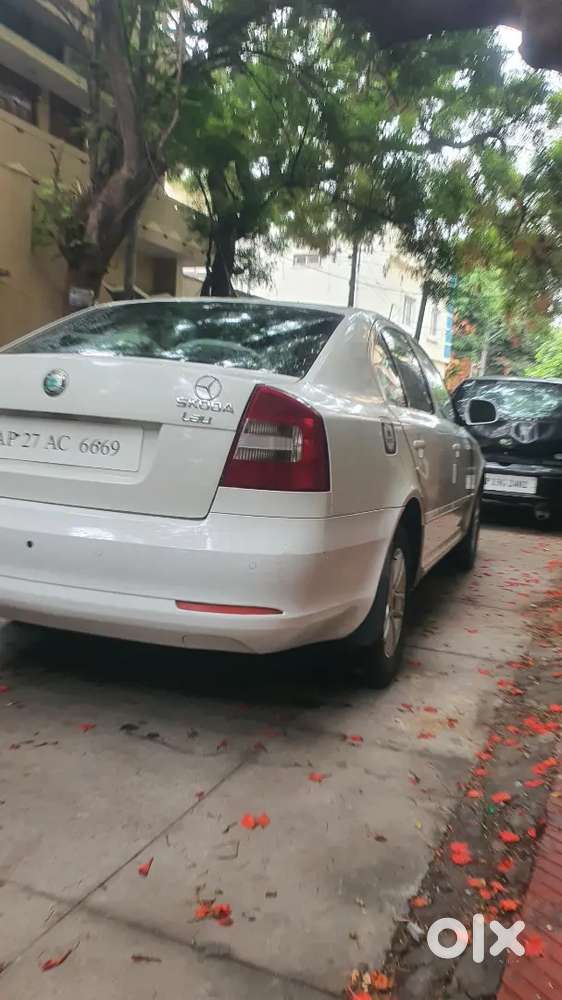 Skoda Laura 2011