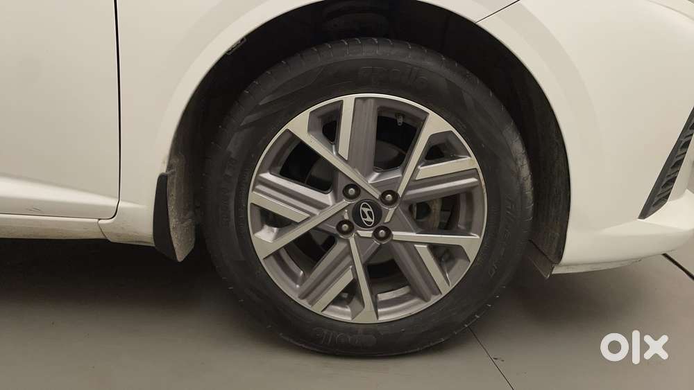 Hyundai Verna 1.5 Sx (o) Vtvt Ivt, 2023, Petrol