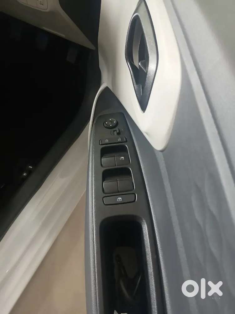 Hyundai Aura 2026 Cng & Hybrids 00001 Km Driven