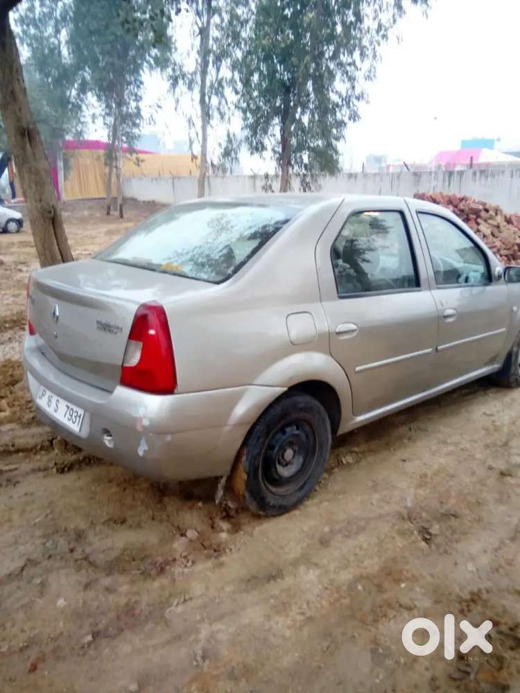Mahindra Logan Petrol 2008(cng)