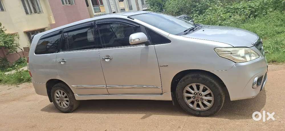 Toyota Innova Hycross 2014 Diesel Automatic