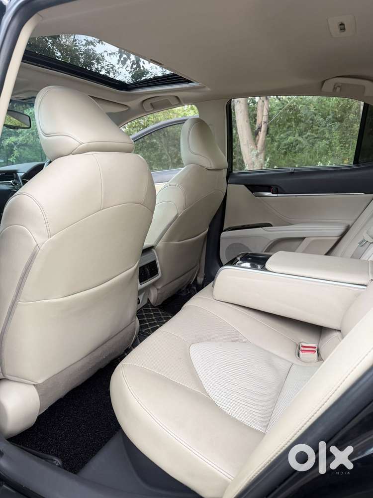 Toyota Camry Hybrid, 2019, Petrol