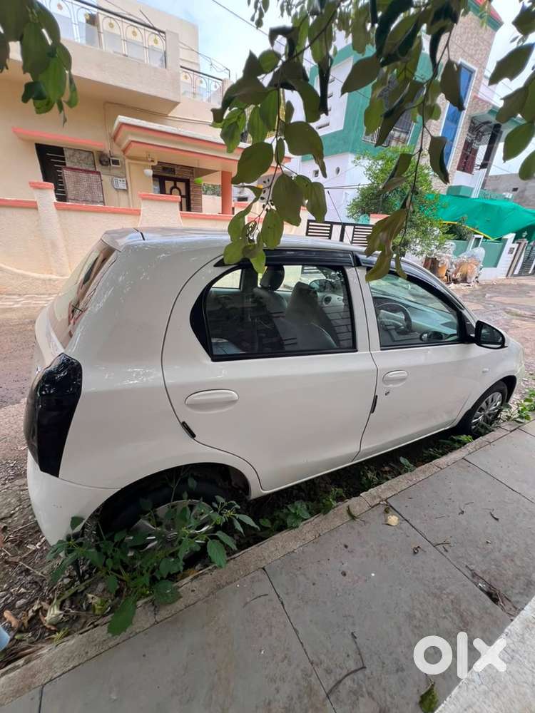 Toyota Etios Liva 2016 Petrol