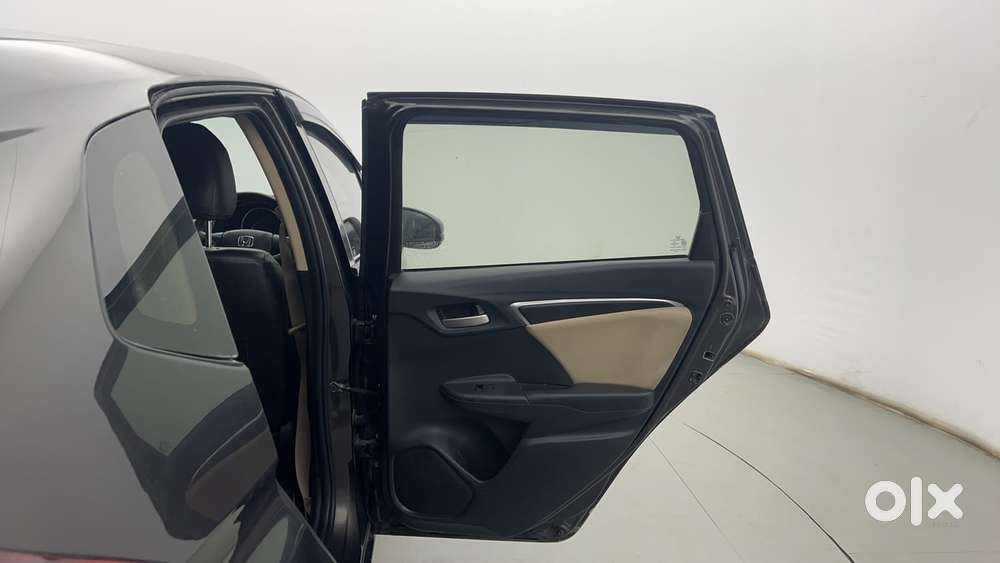 Honda Jazz [2020-2023] 1.2 Vx I-vtec Mt, 2019, Petrol