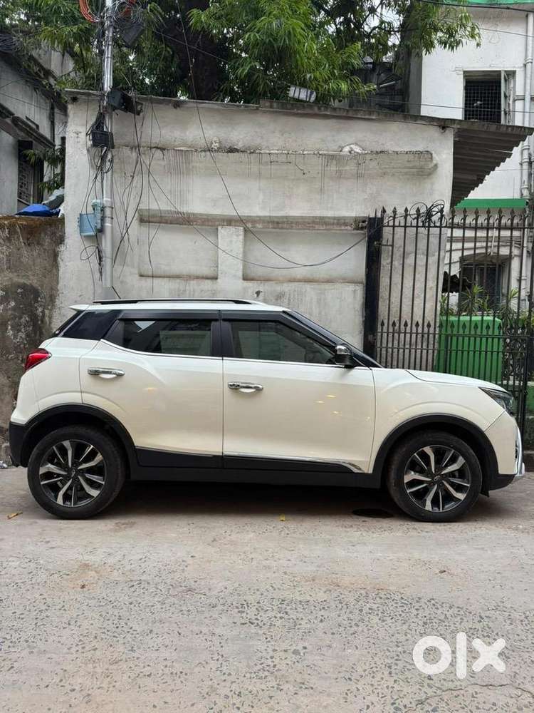 Mahindra Xuv300 2019 Petrol Well Maintained