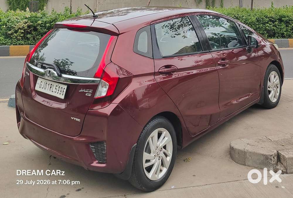 Honda Jazz Vx Cvt, 2015, Cng & Hybrids