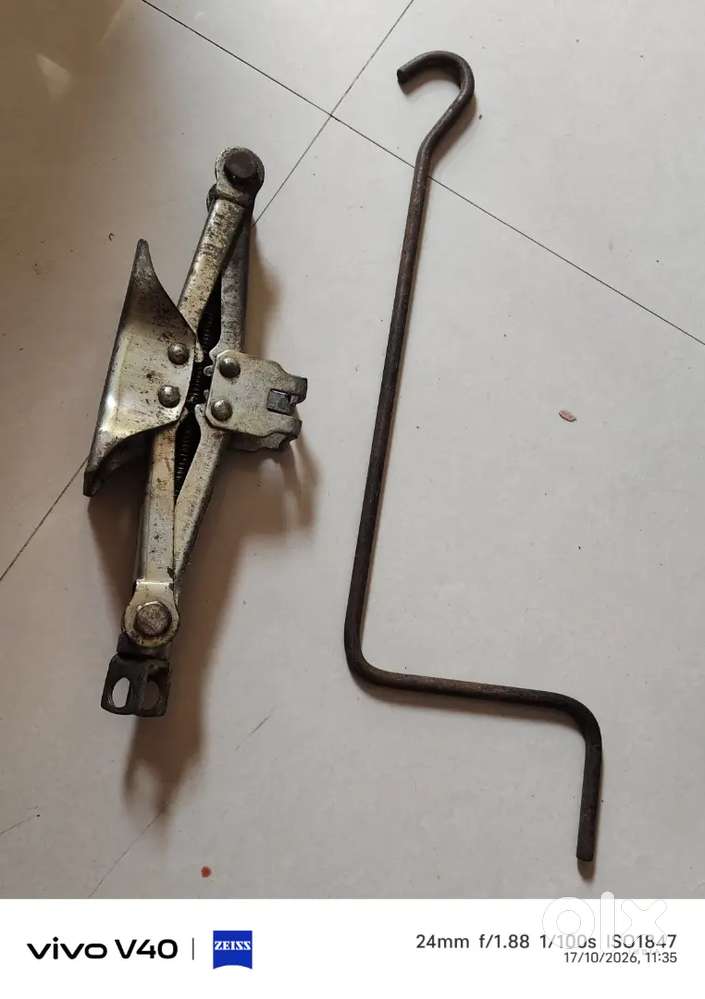 Car jack maruti zen car ka