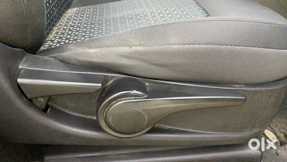 Tata Nexon 1.2 Revotron Xza Plus Dualtone, 2019, Petrol