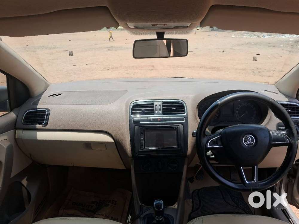 Skoda Rapid 1.6 Mpi Ambition, 2015, Diesel