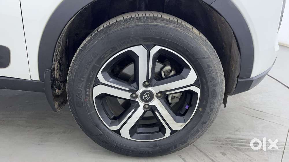 Tata Nexon 1.2 Revotron Xza Plus (o) Dual Tone, 2022, Petrol