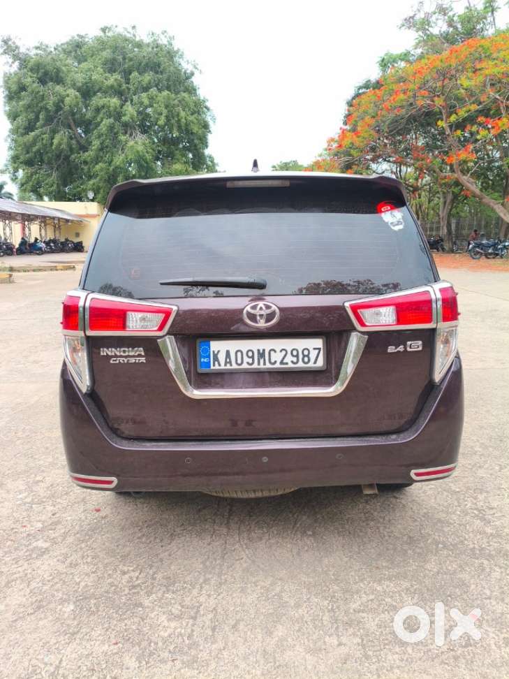 Toyota Innova Crysta 2.4 G Mt 8s, 2016