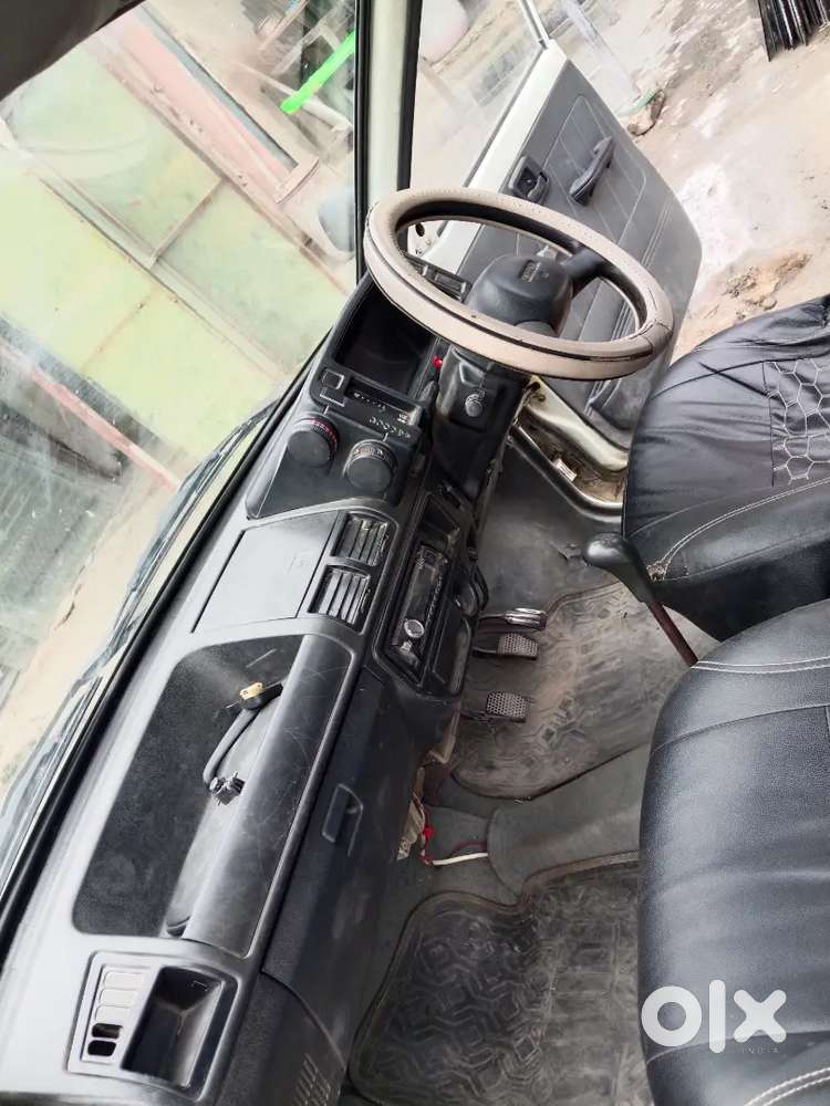 Gadi Masthe Koi Kami Nahi He Gadi Me