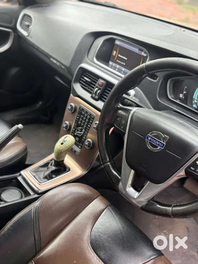 Volvo V40 2014