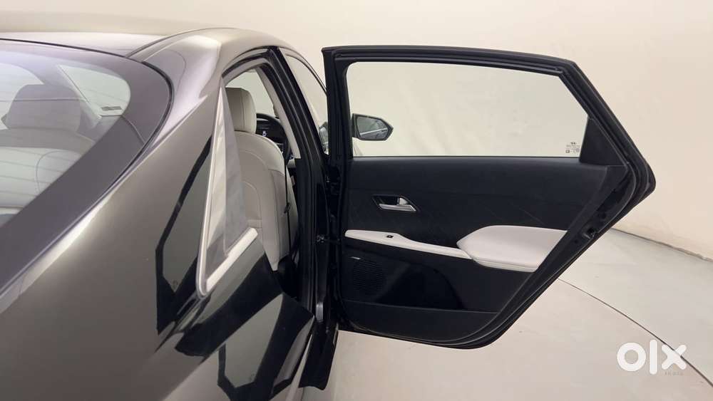 Hyundai Verna 1.5 Sx (o) Vtvt Ivt, 2023, Petrol