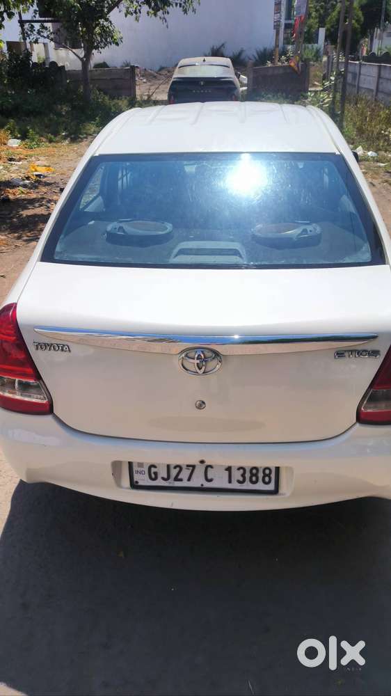 Toyota Etios G 2011, Patro/cng , 3 Rd Owner