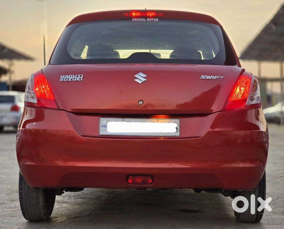 Maruti Suzuki Swift Vxi + Manual, 2011, Petrol
