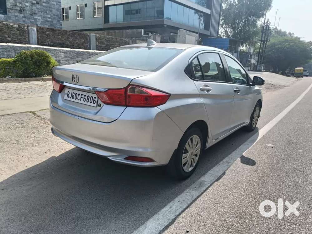 Honda City 1.5 V Mt, 2015, Petrol