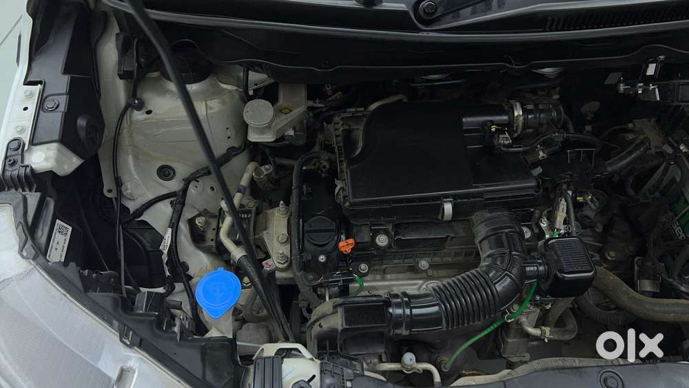 Maruti Suzuki Xl6 1.5 Zeta Mt, 2025, Petrol