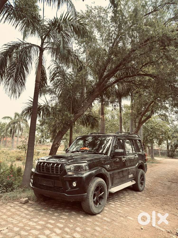 Mahindra Scorpio Classic 2021