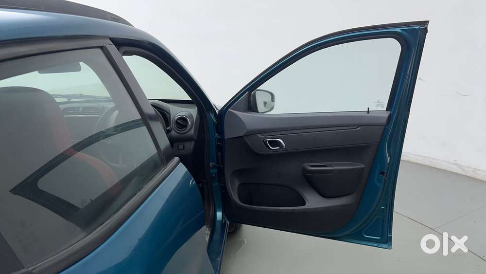Renault Kwid 2019-ongoing 1.0 Rxt (o), 2020, Petrol