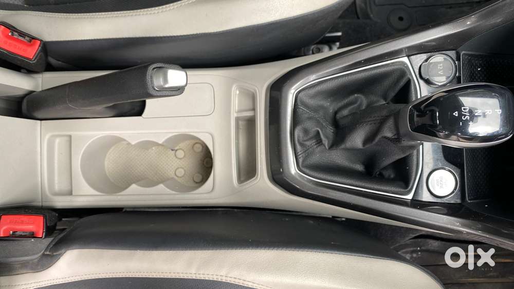 Volkswagen Taigun 1.0 Tsi Topline At, 2023, Petrol