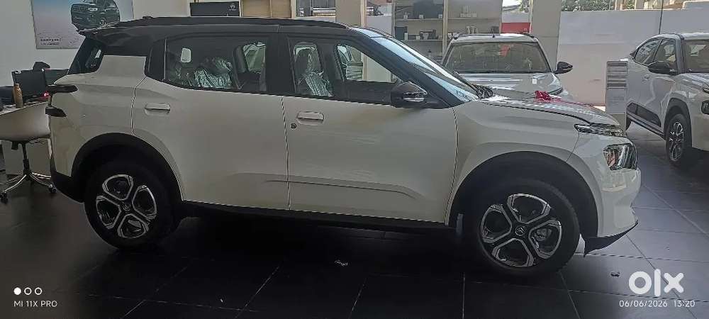 Brand New Like-new Citro&euml;n Aircross Turbo Max (5-seater) 175 Km Driven