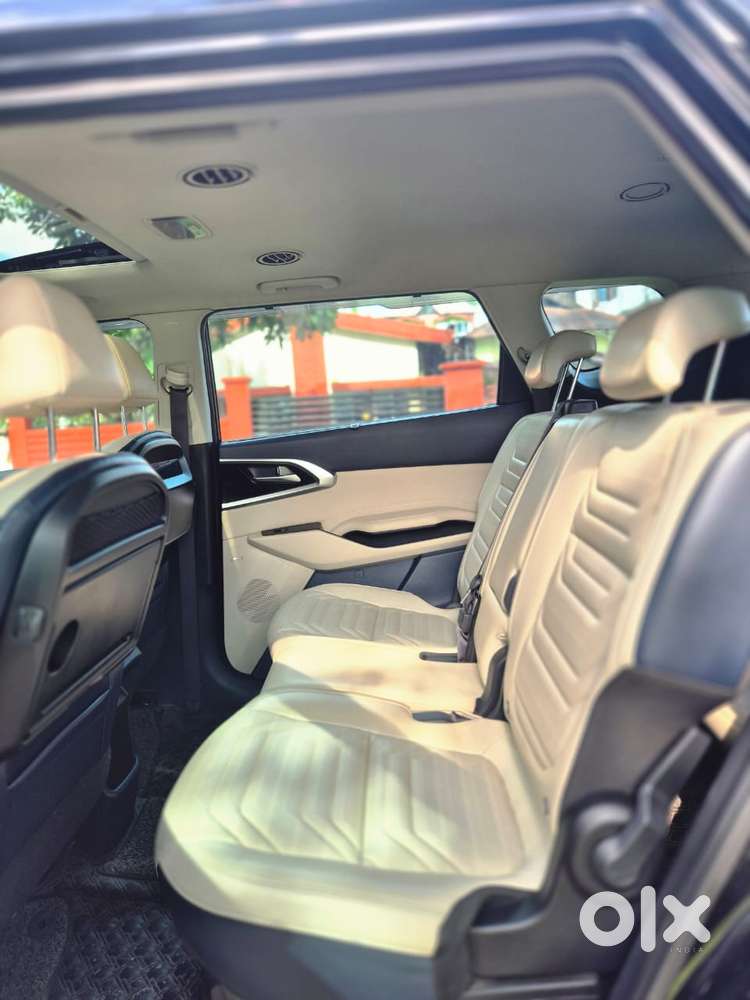 Kia Carens 1.5 Luxury Plus Turbo Dct, 2023, Petrol