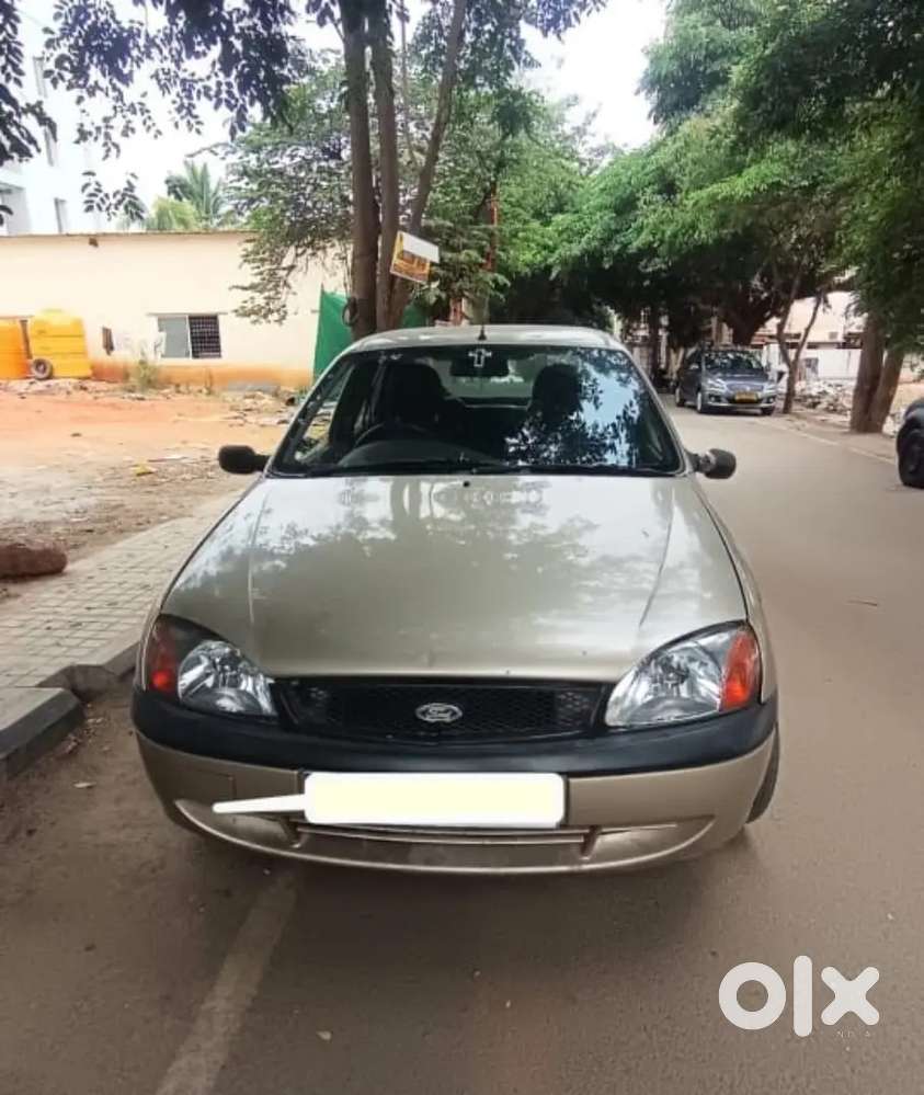 Ford Ikon 1.3 Clxi 2002