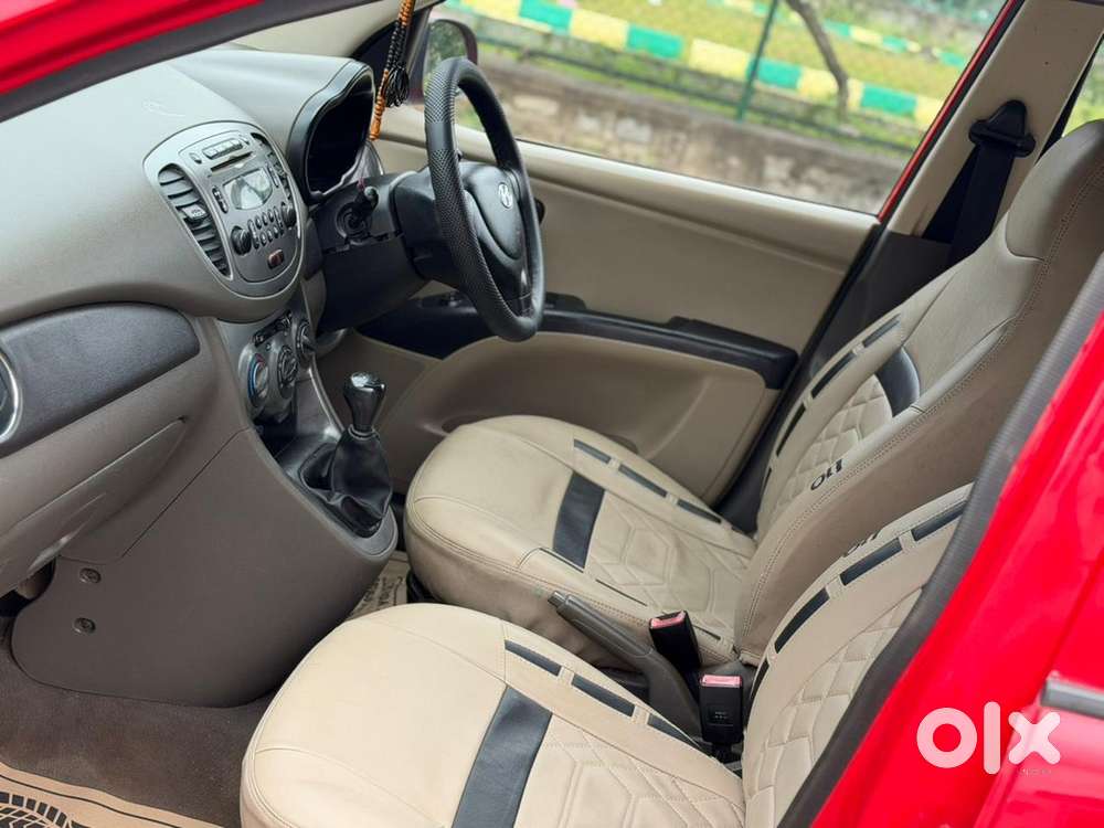 Hyundai I10 Sportz 2011 Petrol