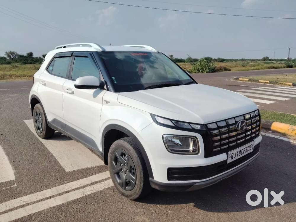 Hyundai Venue E 1.2 Petrol, 2025, Petrol